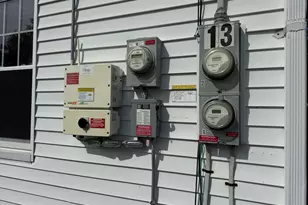 13 Oxford Ave, Dudley, MA 01571 - Photo 36