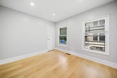 57 Narragansett St, Springfield, MA 01107 - Photo 18