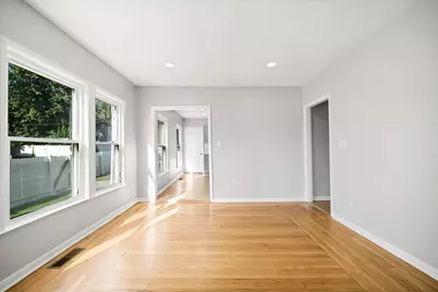 57 Narragansett St, Springfield, MA 01107 - Photo 10