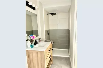 106 Leroy Avenue, Lawrence, MA 01841 - Photo 10