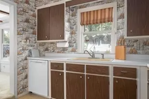 110 Seaview Ave, Swansea, MA 02777 - Photo 24