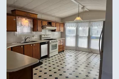 4 Joseph St, Wareham, MA 02538 - Photo 6