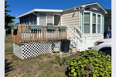 4 Joseph St, Wareham, MA 02538 - Photo 1