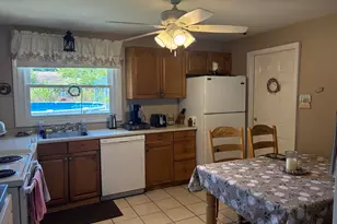 21 Sully Rd, Raynham, MA 02767 - Photo 4