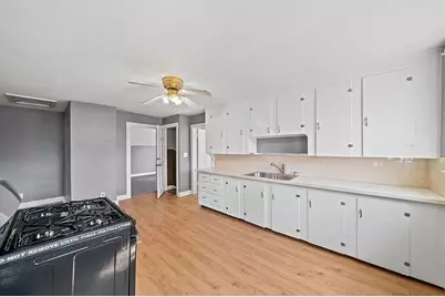 84 Tremont St #3, Taunton, RI 02870 - Photo 2