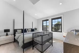 11 Lowell St, Arlington, MA 02476 - Photo 18