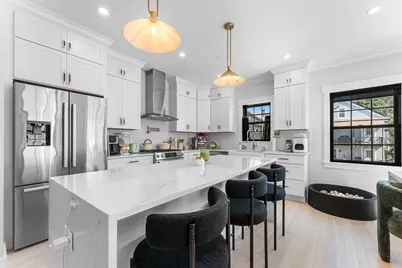 11 Lowell St #B, Arlington, MA 02476 - Photo 6