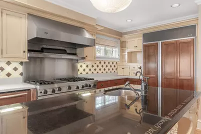 4390 Main, Barnstable, MA 02637 - Photo 10