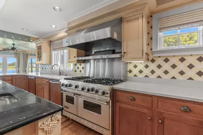 4390 Main, Barnstable, MA 02637 - Photo 12