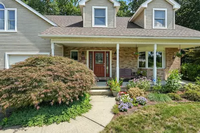 55 Dowds Ln, Chicopee, MA 01020 - Photo 2