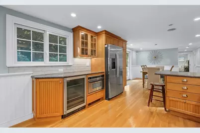 77 Robbins St, Barnstable, MA 02655 - Photo 10