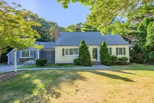 77 Robbins St, Barnstable, MA 02655 - Photo 4