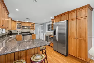 77 Robbins St, Barnstable, MA 02655 - Photo 8