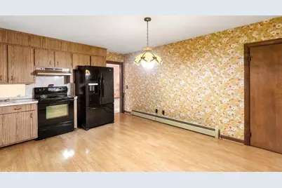 4R Forest Street, Peabody, MA 01960 - Photo 10