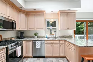 211 James Cir, Mashpee, MA 02649 - Photo 8