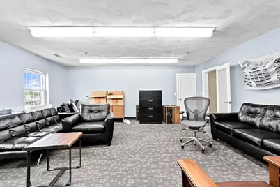 85 River St #8, Waltham, MA 02453 - Photo 4