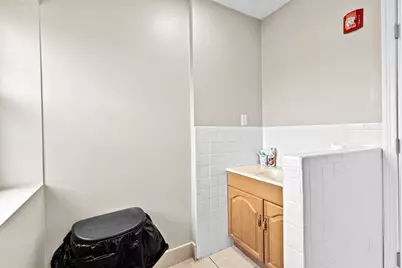 85 River St #8, Waltham, MA 02453 - Photo 6
