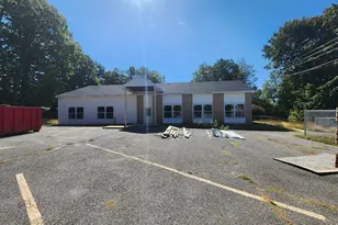 179 Pratt St, Fitchburg, MA 01420 - Photo 1