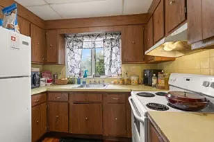 39 Upland Rd, Brockton, MA 02301 - Photo 18