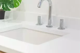 132 Elm St, Marblehead, MA 01945 - Photo 30