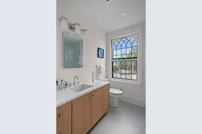 132 Elm Street, Marblehead, MA 01945 - Photo 18