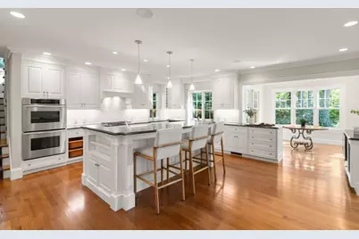 182 Winding River Road, Wellesley, MA 02482 - Photo 4