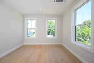 43 Chickatawbut St, Boston, MA 02122 - Photo 24