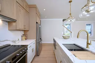 43 Chickatawbut St, Boston, MA 02122 - Photo 8