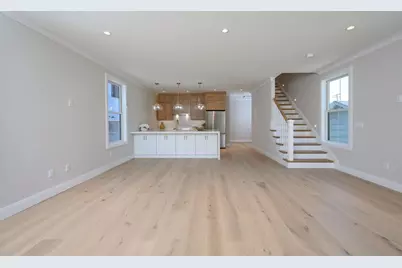 43 Chickatawbut St, Boston, MA 02122 - Photo 14