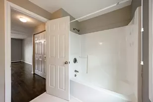 210 W Sixth St, Boston, MA 02127 - Photo 34