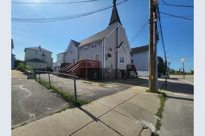 88 Harrison St #5, Fall River, MA 02723 - Photo 2