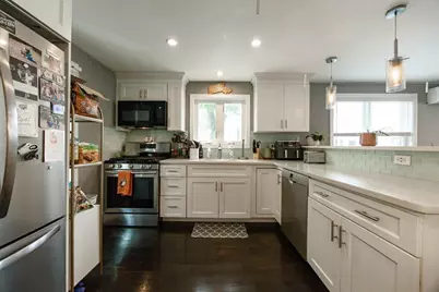 212 W 6th St #212, Boston, MA 02127 - Photo 6