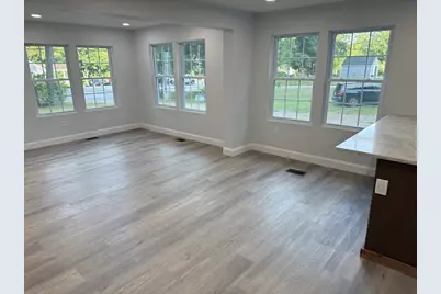 27 Leicester St #1, Oxford, MA 01537 - Photo 8