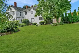 51 Walnut St, Saugus, MA 01906 - Photo 20