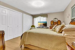 51 Walnut St, Saugus, MA 01906 - Photo 8