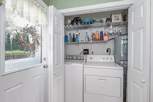 1 Kenwood St, Billerica, MA 01862 - Photo 16