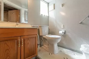 2714 Riverside Ave, Somerset, MA 02726 - Photo 28
