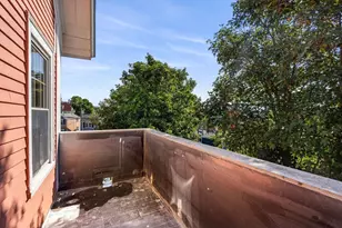 33 Middle St, Gloucester, MA 01930 - Photo 30