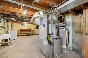 86 Talmadge Dr, Springfield, MA 01118 - Photo 24