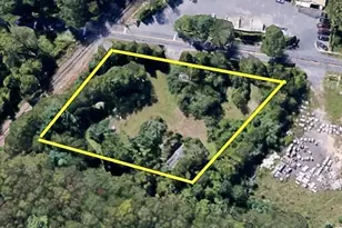 469 Hixville Rd, Dartmouth, MA 02747 - Photo 1