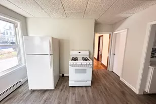 13 New Hampshire Ave, Haverhill, MA 01835 - Photo 4