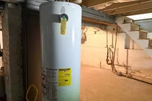 82 Holden St, Worcester, MA 01605 - Photo 22