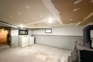 82 Holden St, Worcester, MA 01605 - Photo 24