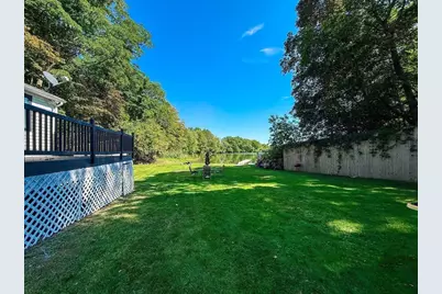 82 Holden St, Worcester, MA 01605 - Photo 28