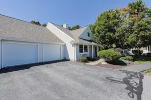 9 Shaker Way, Westborough, MA 01581 - Photo 2