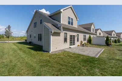 843 Ledgewood Way #843, Clinton, MA 01510 - Photo 4