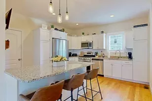 27 Tea Party Cir, Holden, MA 01520 - Photo 2