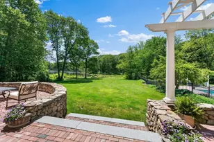 26 Longmeadow Dr, Westwood, MA 02090 - Photo 8