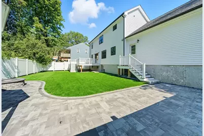 15 Lakeside Dr, Shrewsbury, MA 01545 - Photo 34