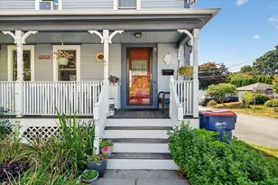 32 Green St, Fairhaven, MA 02719 - Photo 2